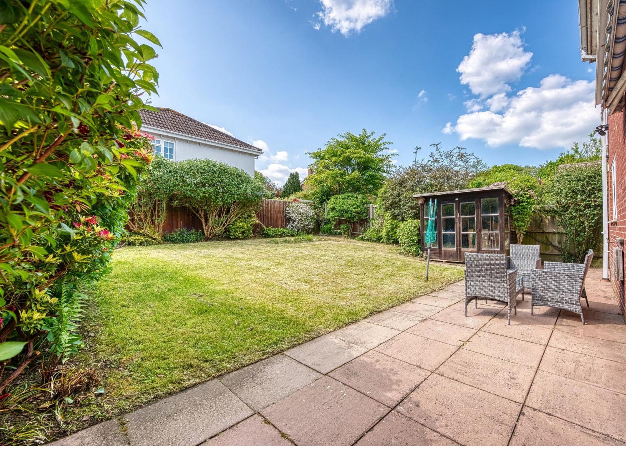 Contractors, Sleeps 8, 5 Bed, Driveway, Wi-fi *