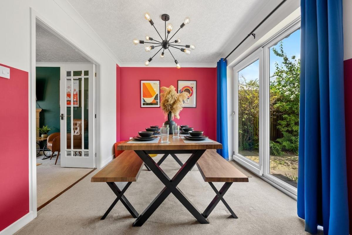 Contractors, Sleeps 8, 5 Bed, Driveway, Wi-fi Birmingham
