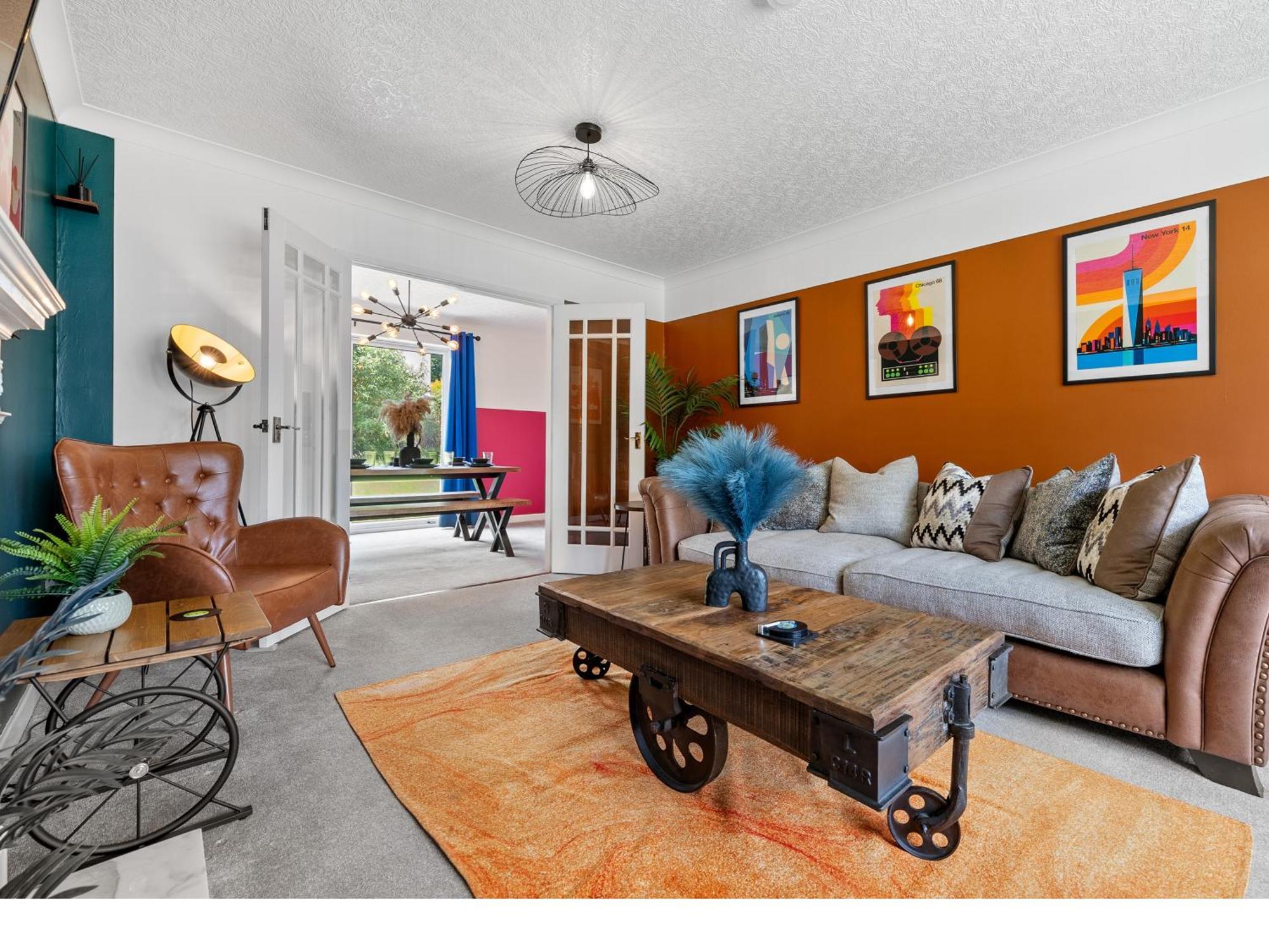 Contractors, Sleeps 8, 5 Bed, Driveway, Wi-fi Birmingham